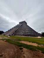 Chichen Itza: Stone & History